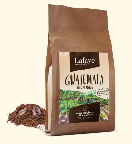 GWATEMALA KAWA MIELONA 250G 24,99 ZŁ Gwatemala jest niezwykłym miejscem na świecie, gwarantującym uprawę wyjątkowych odmian kawy. Ów wulkaniczny teren bardzo mocno wpływa na smak kawy stamtąd pochodzącej. Jeśli więc jesteście fanami korzennego aromatu, z nutą karmelu, ale o nieco pikantnym posmaku, to idealna dla Was kawa będzie pochodziła z Gwatemali.